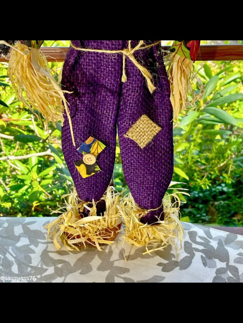 ▪️VTG▪️Three HANDCRAFTED 18.5" & 12.5" Straw Textile & Wood SCARECROW Figures - Picture 4 of 15